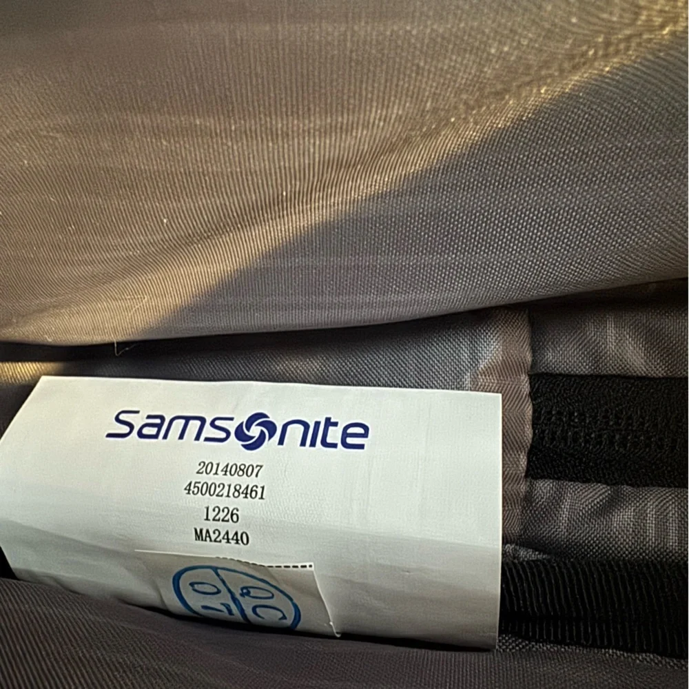 SAMSONITE Xenon 2 Slim Briefcase Fits Laptop Black NWOT